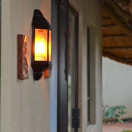 Chobe Sunset Chalets Lesoma ภายนอก รูปภาพ