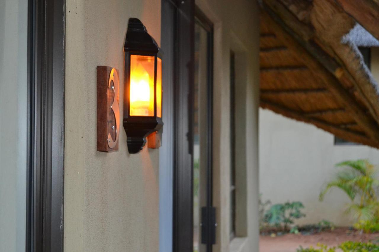 Chobe Sunset Chalets Lesoma ภายนอก รูปภาพ