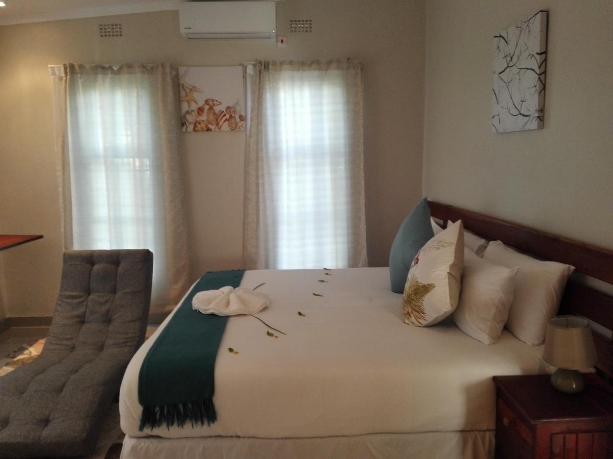 Chobe Sunset Chalets Lesoma ภายนอก รูปภาพ