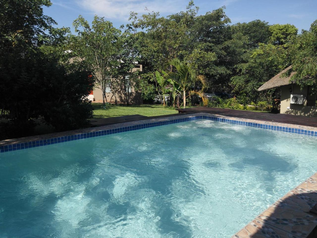 Chobe Sunset Chalets Lesoma ภายนอก รูปภาพ