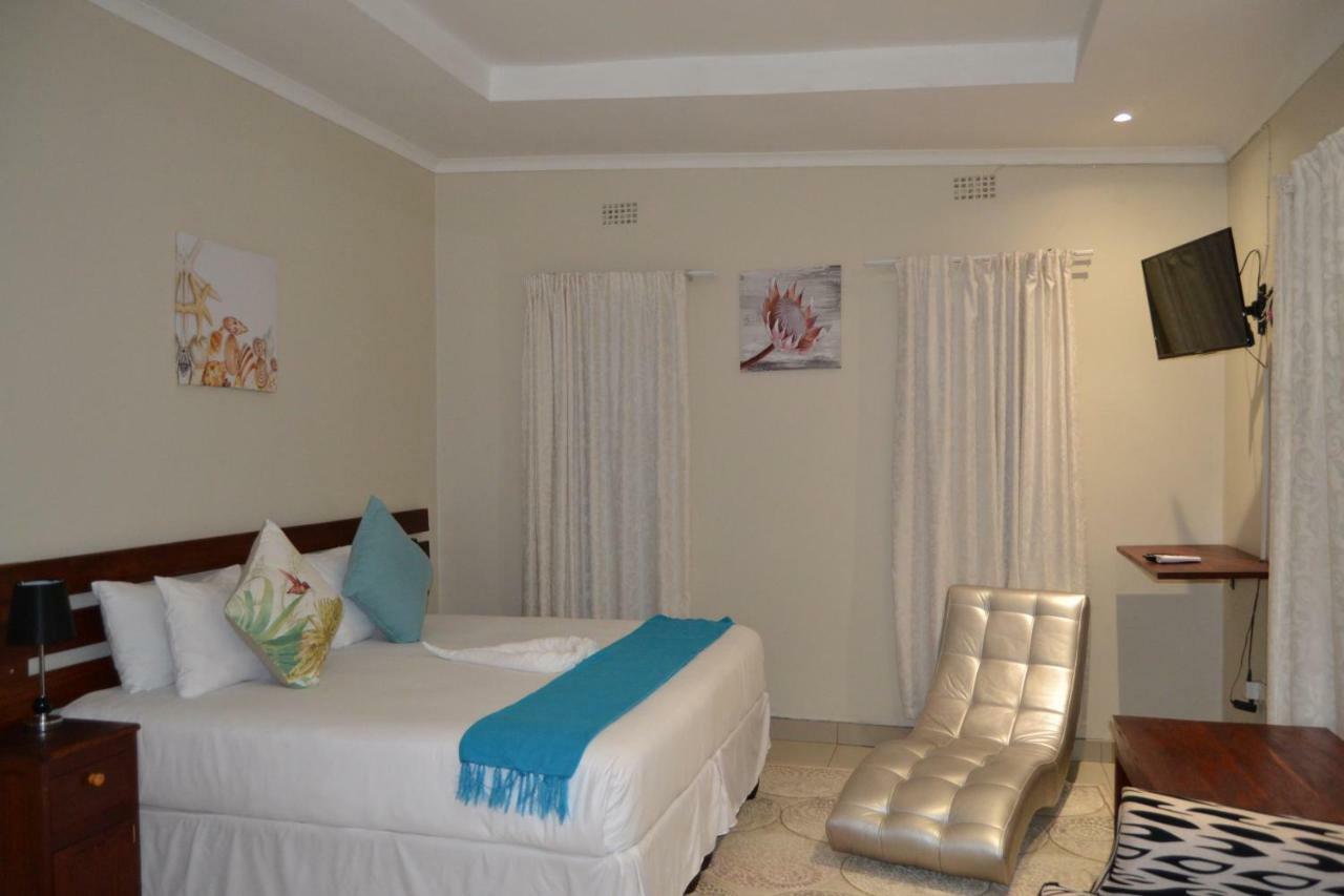 Chobe Sunset Chalets Lesoma ภายนอก รูปภาพ