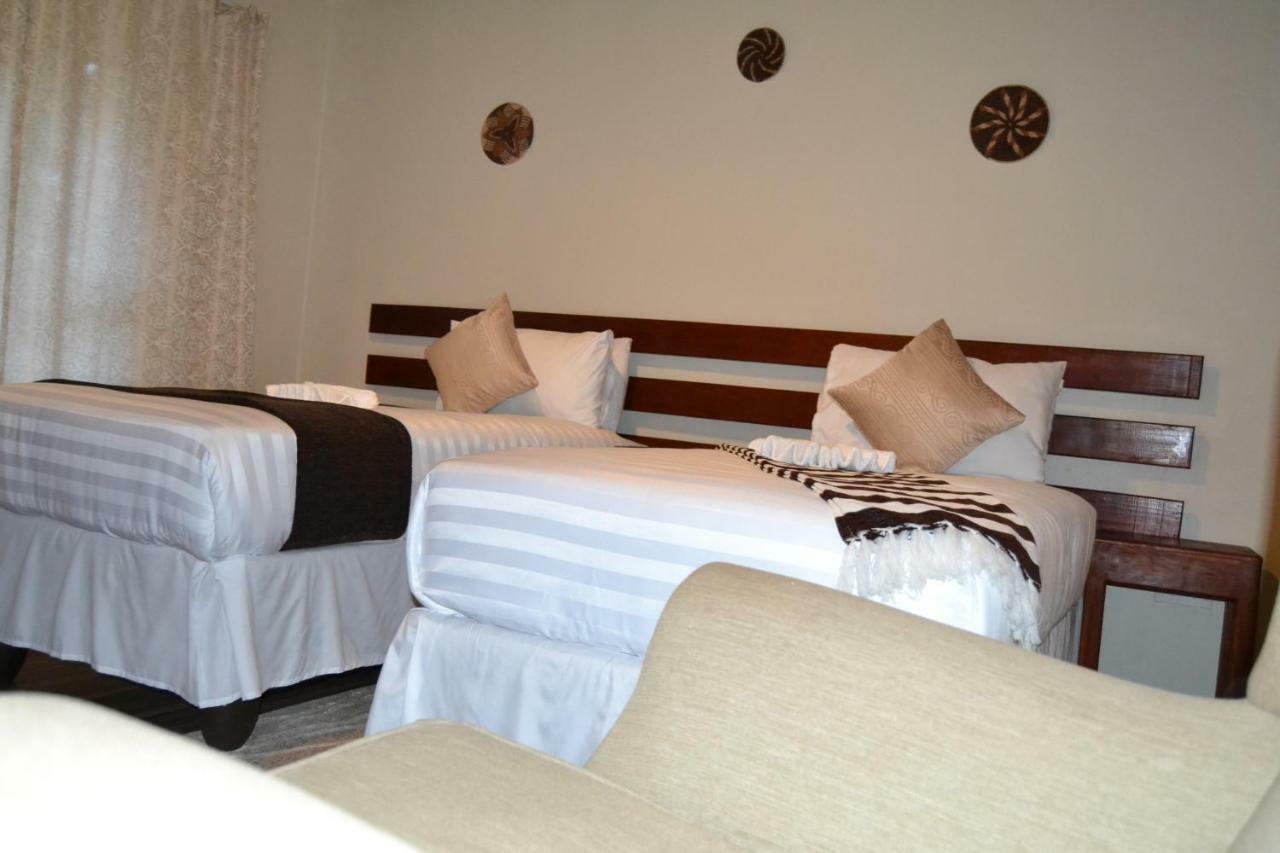 Chobe Sunset Chalets Lesoma ภายนอก รูปภาพ
