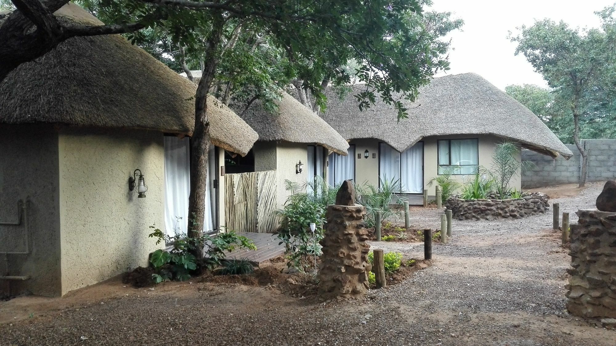 Chobe Sunset Chalets Lesoma ภายนอก รูปภาพ