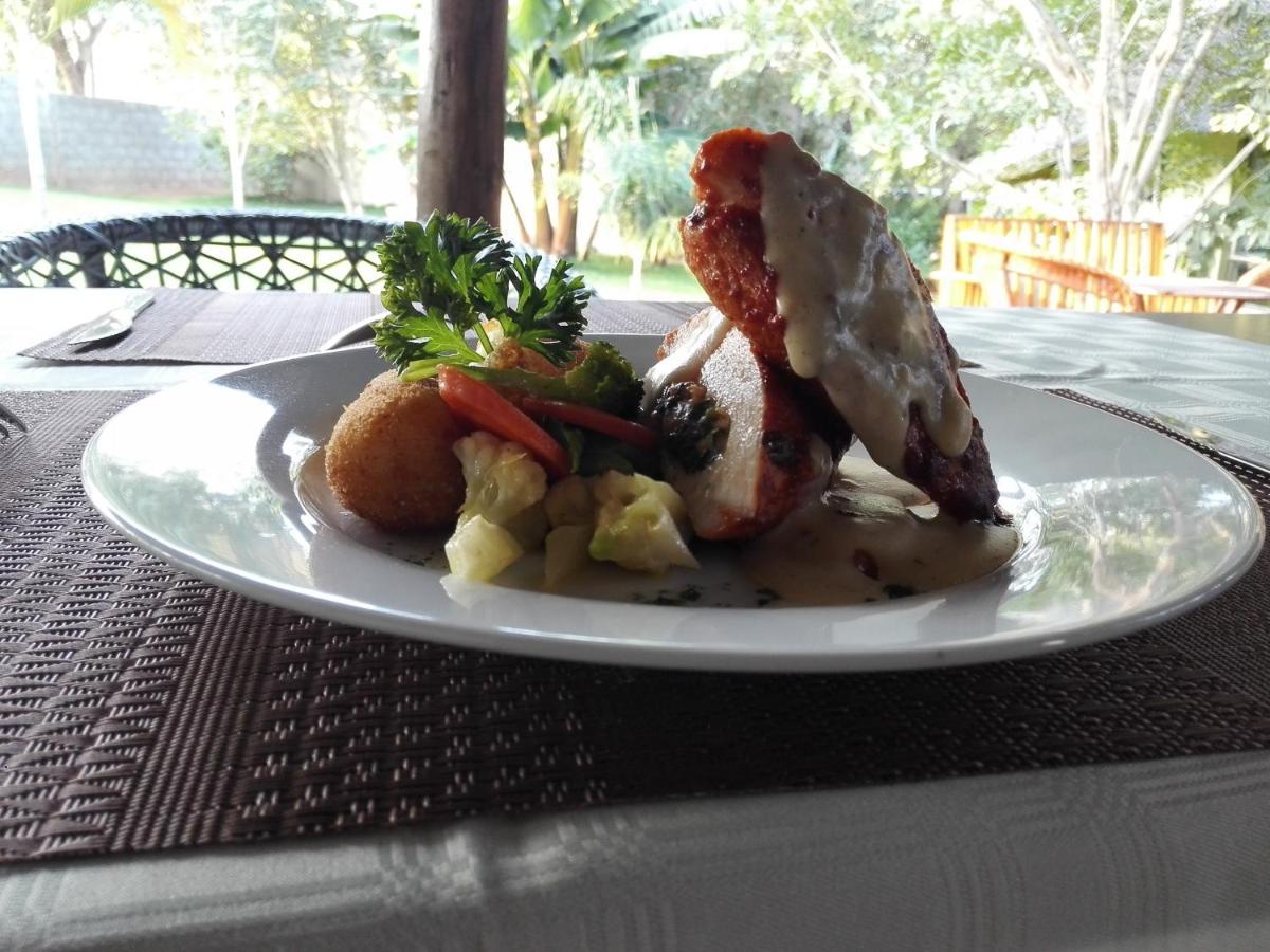 Chobe Sunset Chalets Lesoma ภายนอก รูปภาพ
